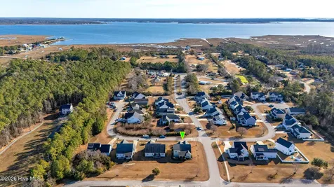 101 Scouts Bend Road Beaufort NC 28516