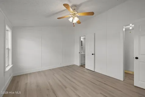 4113 N Highway 101 Newport NC 28570