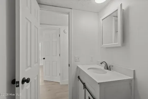 4113 N Highway 101 Newport NC 28570