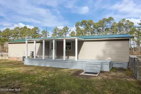 4113 N Highway 101 Newport NC 28570