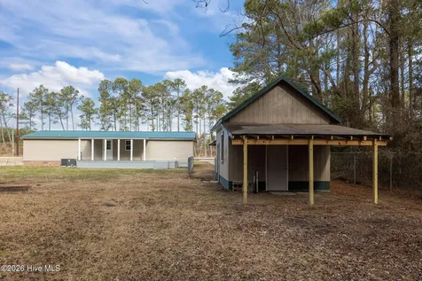 4113 N Highway 101 Newport NC 28570