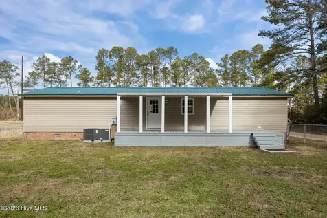 4113 N Highway 101 Newport NC 28570