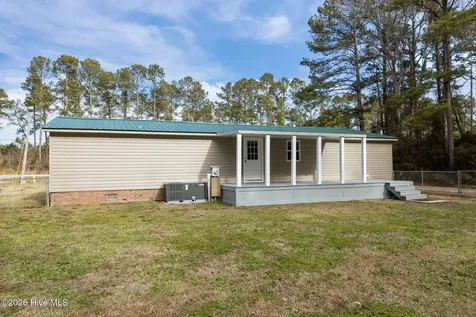 4113 N Highway 101 Newport NC 28570
