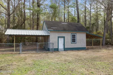 4113 N Highway 101 Newport NC 28570