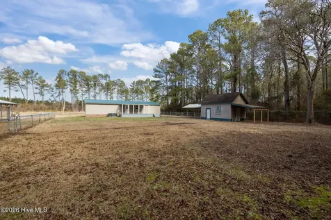 4113 N Highway 101 Newport NC 28570