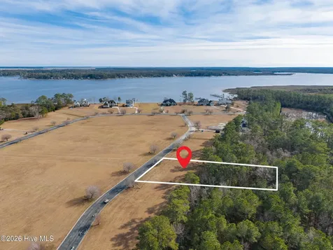 109 Bare Foot Court Havelock NC 28532
