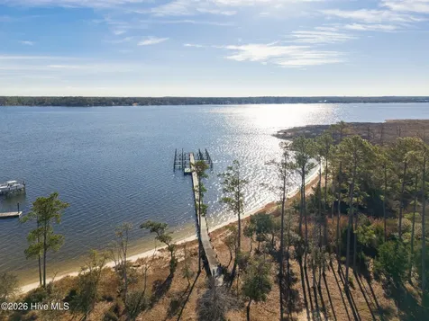 109 Bare Foot Court Havelock NC 28532
