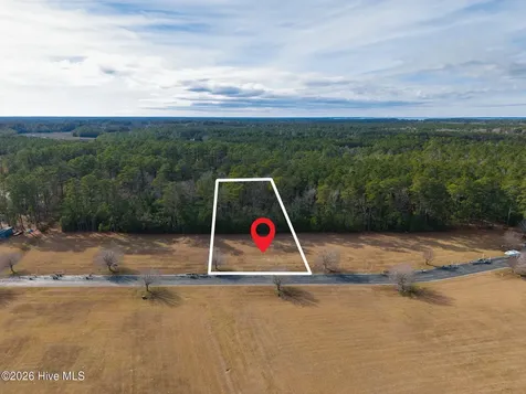 109 Bare Foot Court Havelock NC 28532
