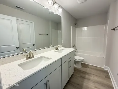 43 N Bandwheel Way Hampstead NC 28443