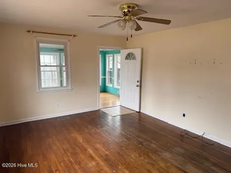 404 Delmar Road Jacksonville NC 28540