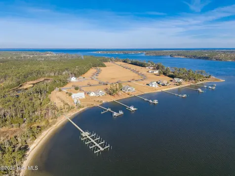 110 Bare Foot Court Havelock NC 28532