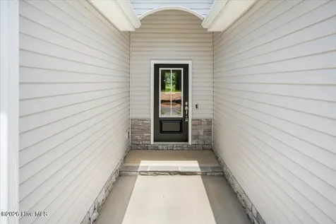 313 Creeks Edge Drive Pikeville NC 27863
