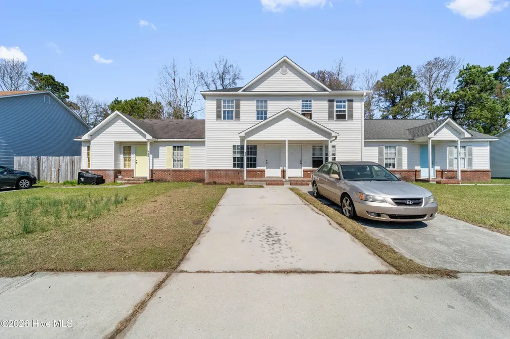 977 W Pueblo Drive Jacksonville NC 28546