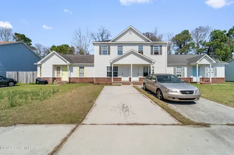 977 W Pueblo Drive Jacksonville NC 28546