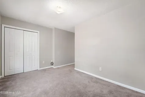 977 W Pueblo Drive Jacksonville NC 28546