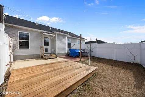 135 Waterford Way Maysville NC 28555