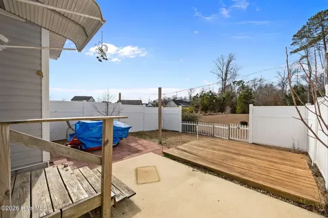 135 Waterford Way Maysville NC 28555