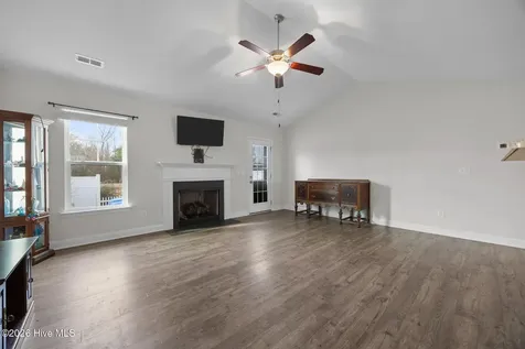 135 Waterford Way Maysville NC 28555