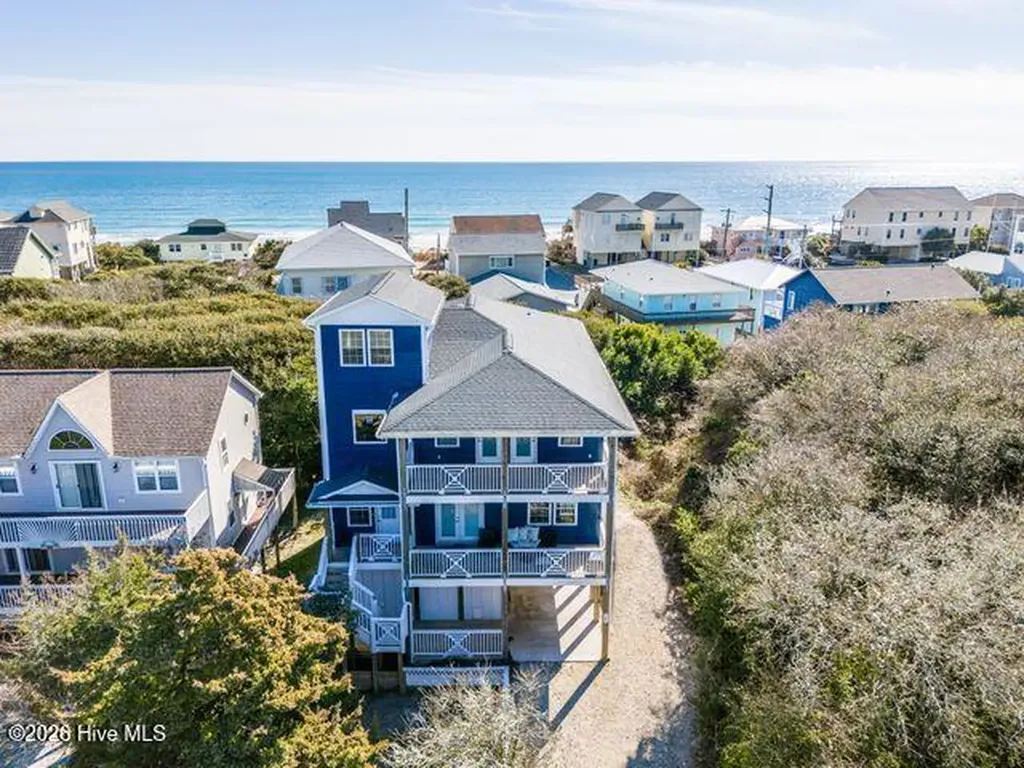 106 N Oak Drive Surf City NC 28445
