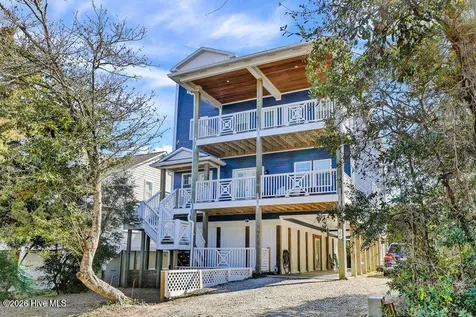 106 N Oak Drive Surf City NC 28445