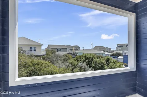 106 N Oak Drive Surf City NC 28445