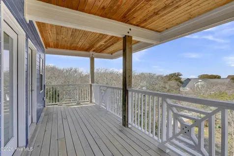 106 N Oak Drive Surf City NC 28445