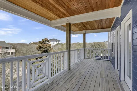 106 N Oak Drive Surf City NC 28445