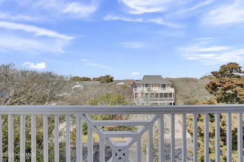 106 N Oak Drive Surf City NC 28445