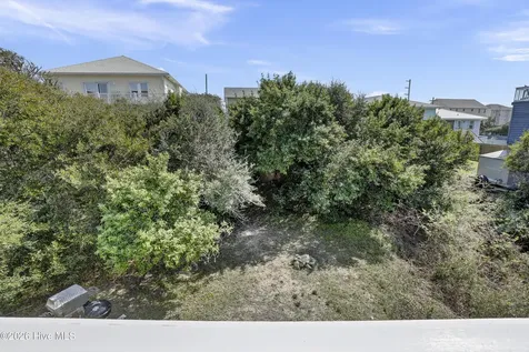 106 N Oak Drive Surf City NC 28445