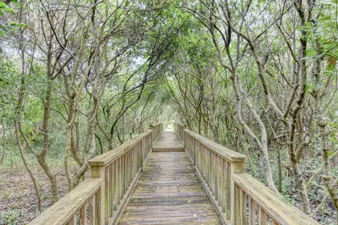 106 N Oak Drive Surf City NC 28445