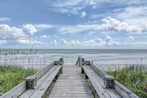 106 N Oak Drive Surf City NC 28445