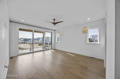 11 Amidships Lane Hampstead NC 28443
