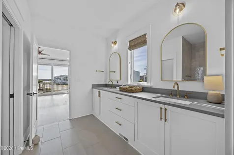 11 Amidships Lane Hampstead NC 28443