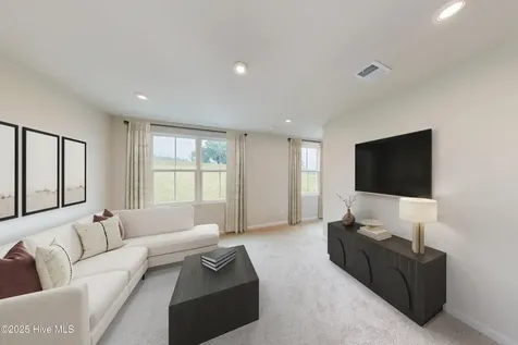 810 Haw Creek Avenue NE Winnabow NC 28479