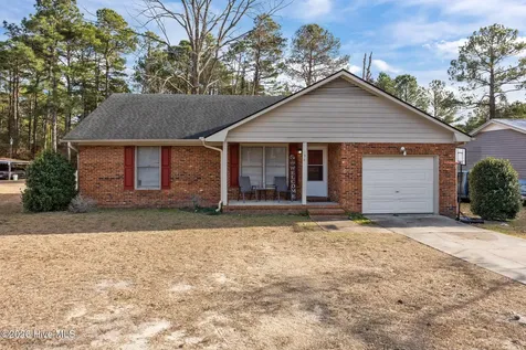 2967 Peacock Street Hope Mills NC 28348
