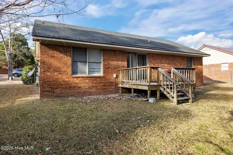 2967 Peacock Street Hope Mills NC 28348