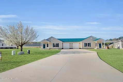 138 Macdonald Boulevard Havelock NC 28532