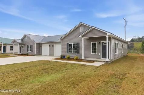 132 Macdonald Boulevard Havelock NC 28532