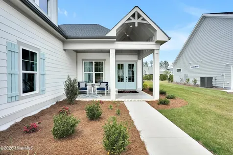 7374 Foxbriar Drive Leland NC 28451