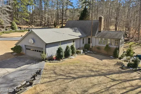 102 W Beaver Creek Road Wadesboro NC 28170