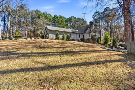 102 W Beaver Creek Road Wadesboro NC 28170