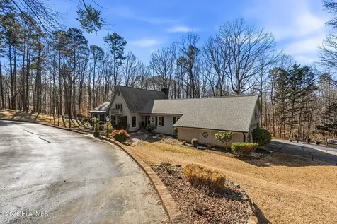102 W Beaver Creek Road Wadesboro NC 28170