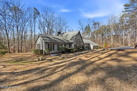 102 W Beaver Creek Road Wadesboro NC 28170