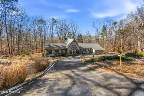 102 W Beaver Creek Road Wadesboro NC 28170