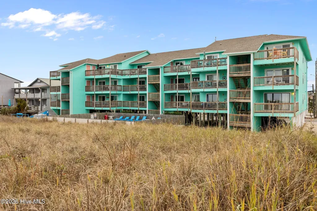 418 N Carolina Beach Avenue N Carolina Beach NC 28428