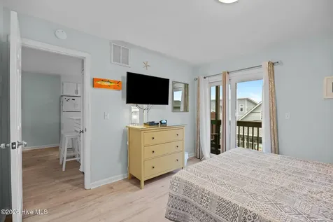 418 N Carolina Beach Avenue N Carolina Beach NC 28428