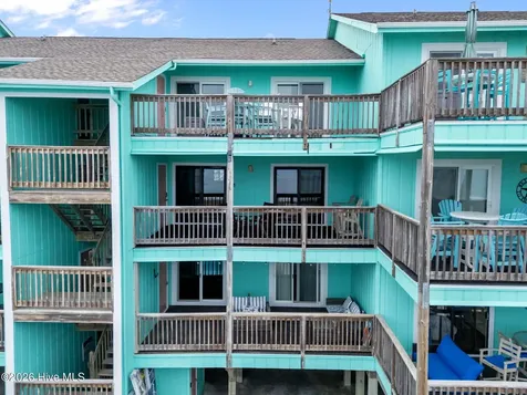 418 N Carolina Beach Avenue N Carolina Beach NC 28428