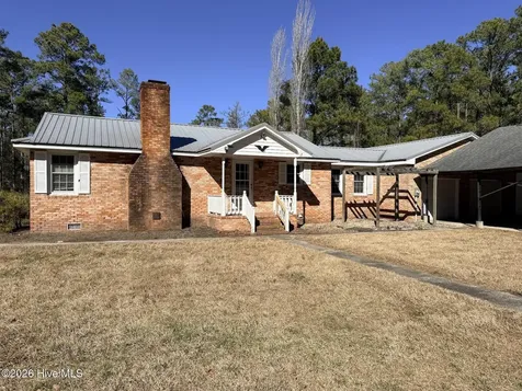 19 Wilkins Road Belhaven NC 27810