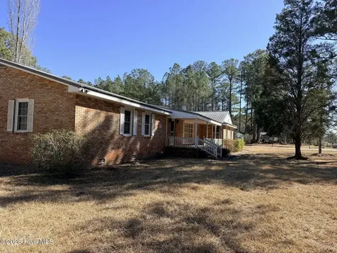 19 Wilkins Road Belhaven NC 27810