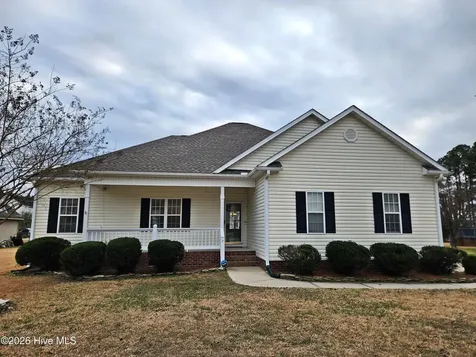 7 Edgewater Drive Smithfield NC 27577